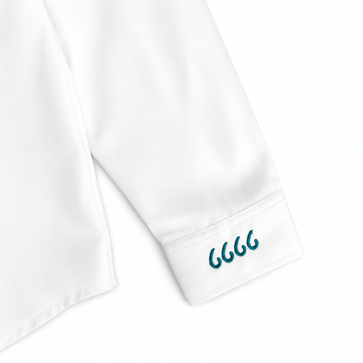 Boot Stich Embroidered White Top w/ Turquoise Snaps