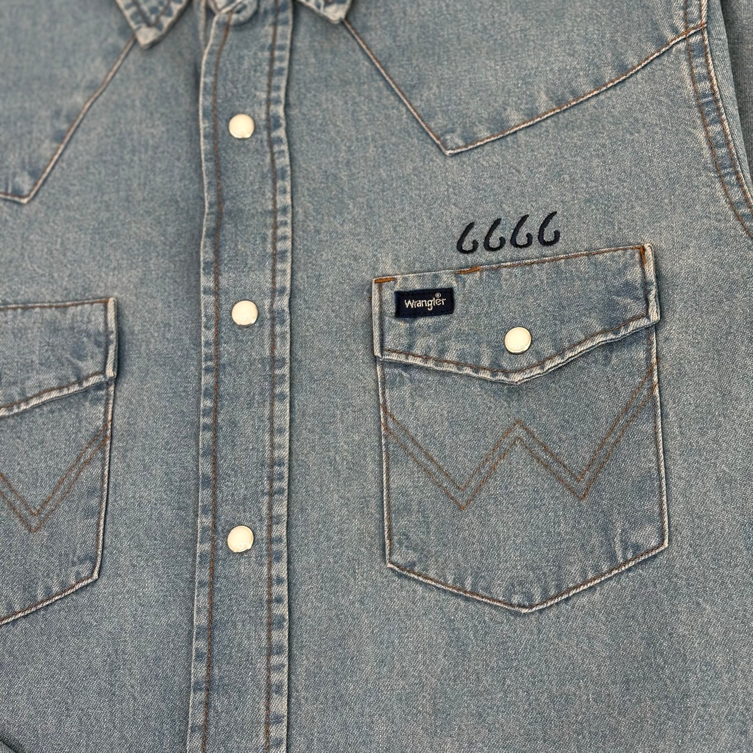 Wrangler Men's Long Sleeve Denim Snap Shirt