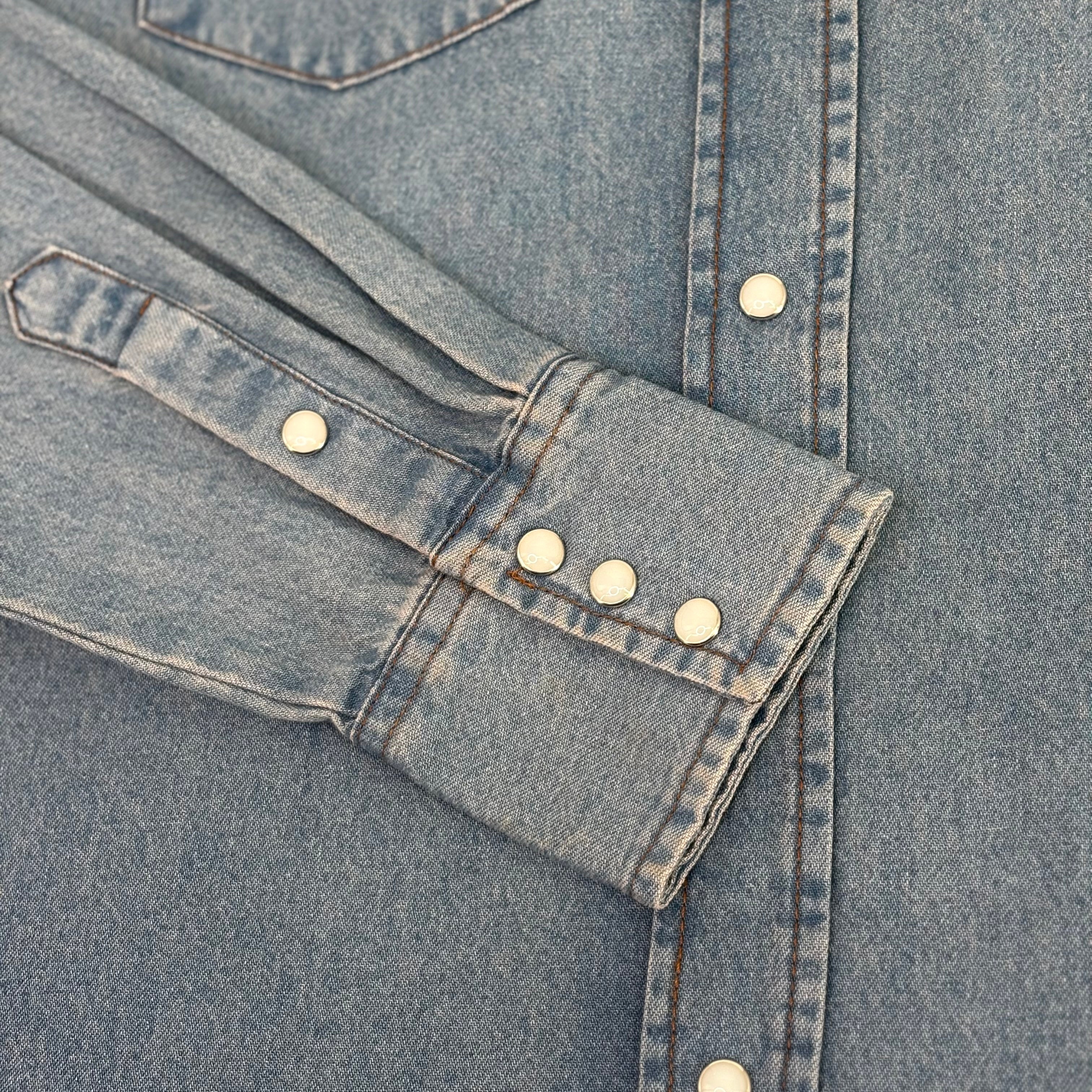 Wrangler Men's Long Sleeve Denim Snap Shirt