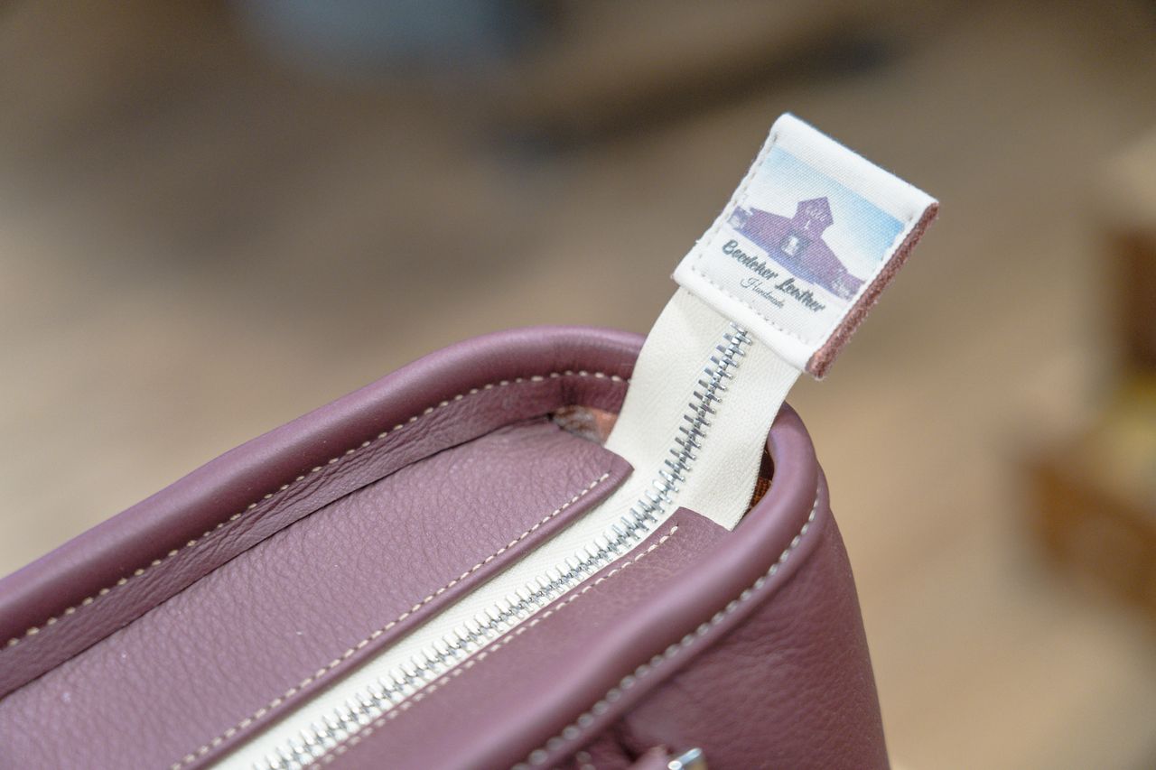 Quanah Style tote in Burgundy and Cream