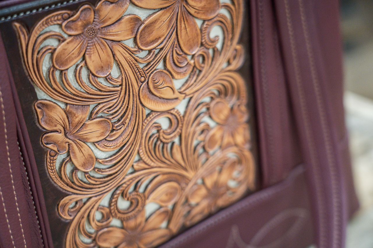 Quanah Style tote in Burgundy and Cream