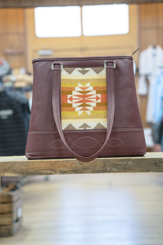 Quanah Style tote in Burgundy and Cream