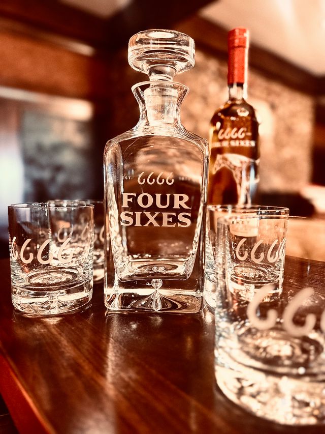 Four Sixes Brand Decanter Set