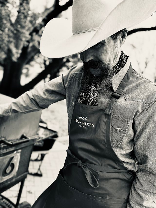  Peak × Pilgrim 『All-Purpose Apron』 Four Sixes Full-Length Three Pocket Apron – Shop 6666 Ranch
