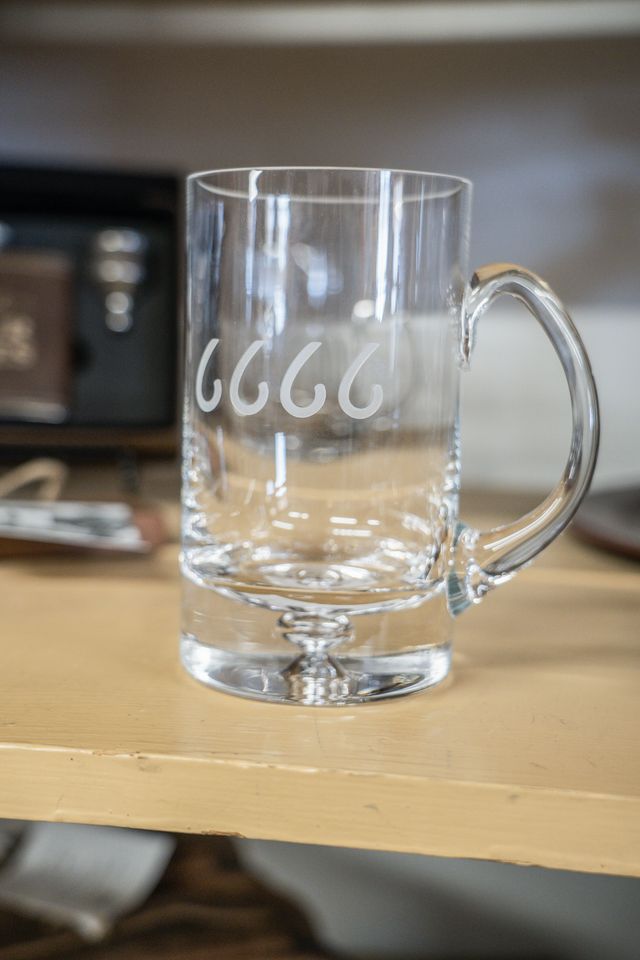Four Sixes Deluxe 18 oz Glass Beer Mug-Set of 2