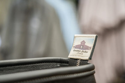 Quanah Style tote in Black and Diamond